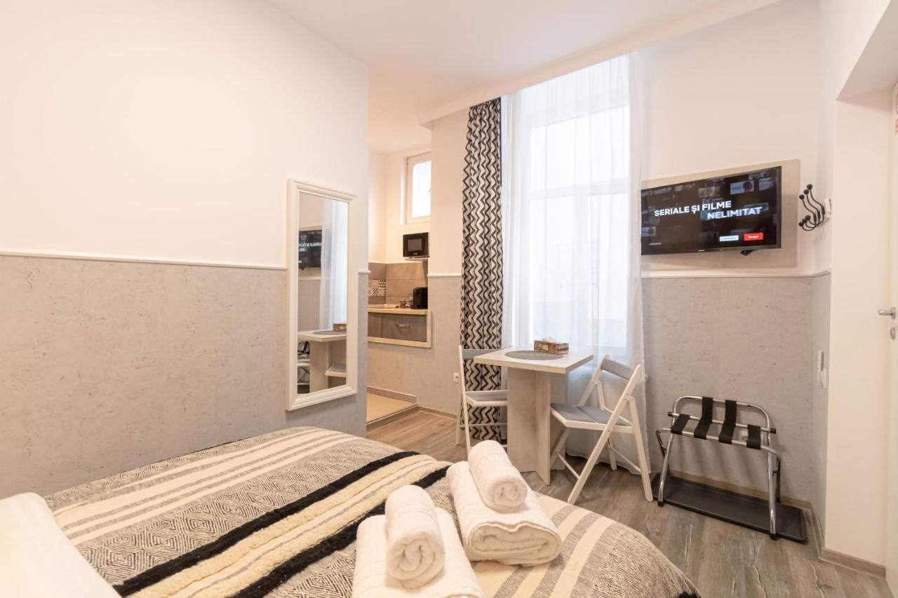 Apartment Okbrasov - & In The Heart Of Old Town, Moments Away From The Black Church *