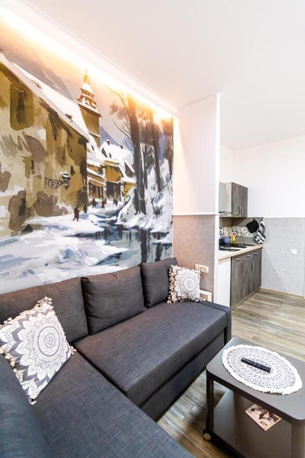 Apartment Okbrasov - & In The Heart Of Old Town, Moments Away From The Black Church Brasov